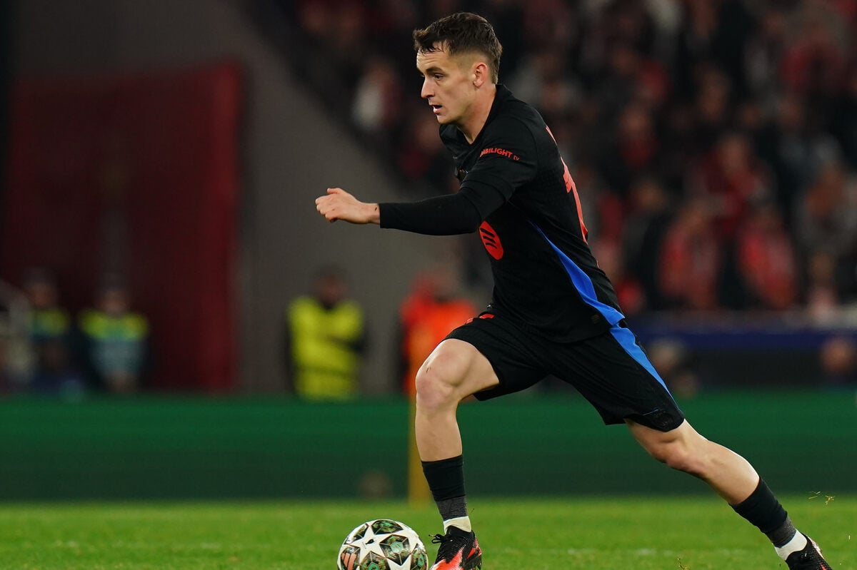 sl-benfica-v-fc-barcelona-uefa-c