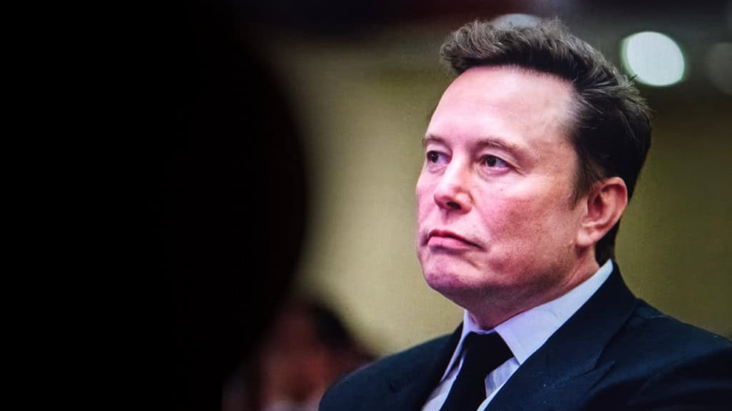 elon-musk-FotoField-1024x576-1